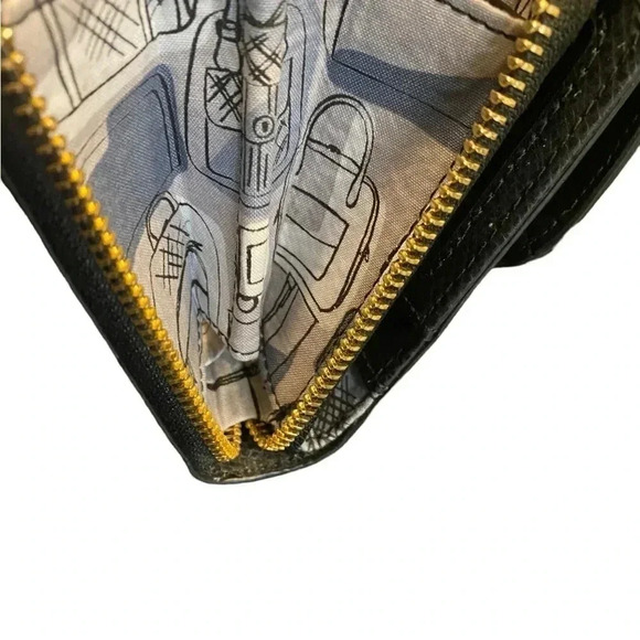 Vera Bradley wristlet black. Excellent condition - Picture 4 of 4